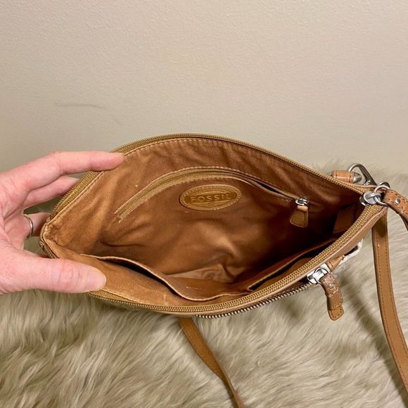 - Fossil Geometric Print Coated Canvas and Leather Crossbody Purse - Picture 5 of 5